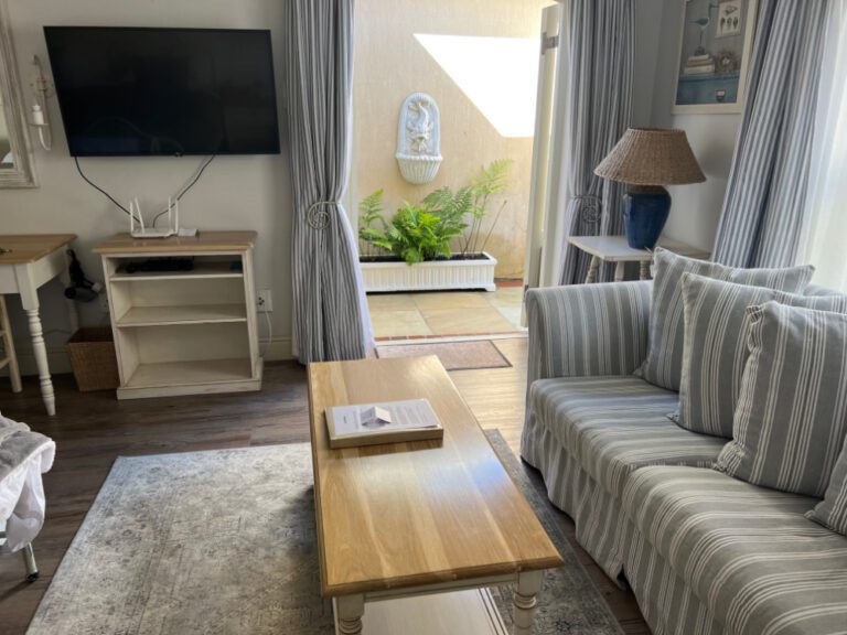 Constantia Room 2
